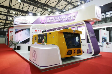 新一代FGM系列智能高效钢轨铣磨车(图1)