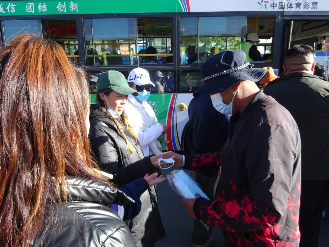 庆雪顿,控疫情,保安全 拉萨公交圆满完成雪顿特勤保障任务(图5)