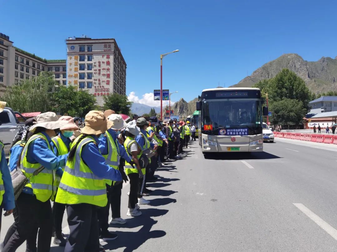 庆雪顿,控疫情,保安全 拉萨公交圆满完成雪顿特勤保障任务(图4)