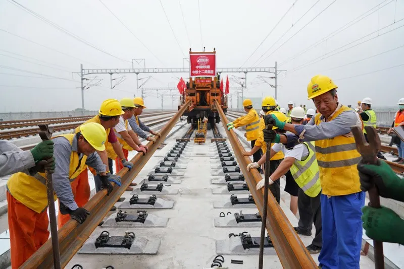 高铁新动能!京雄城际铁路全线轨道贯通意味着什么?(图5)