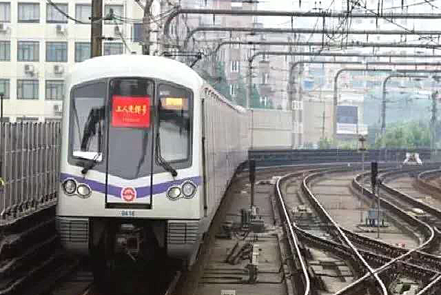 习近平出席浦东开发开放30周年庆祝大会,共同见证30年上海轨道交通建设辉煌成就(图7) 习近平出席浦东开发开放30周年庆祝大会,共同见证30年上海轨道交通建设辉煌成就(图7)