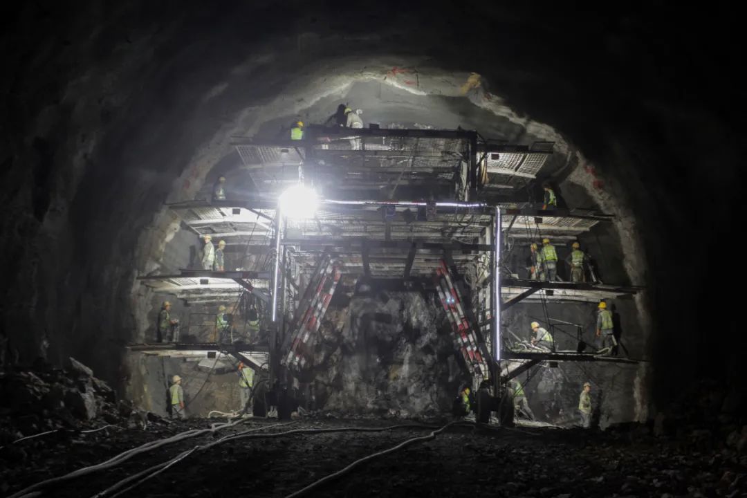 济莱高铁工程建设迎来新进展！(图12)