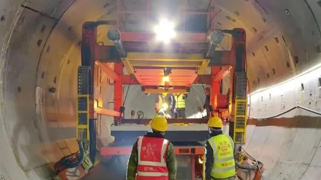 装配式家族再添新成员！青岛地铁6号线一期首次大规模应用轨道板预制技术(图3)