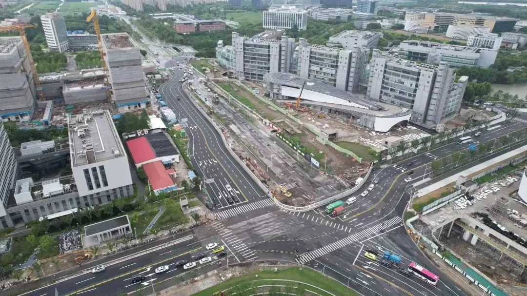 上海12号线西延伸、23号线两座车站完成道路导改工作(图5) 3-230R3155119435.jpg