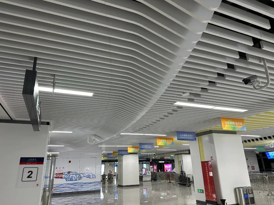 轨道交通S2线正式载客运营!8小时客流超12万人(图5) 3-230R9162445527.jpg