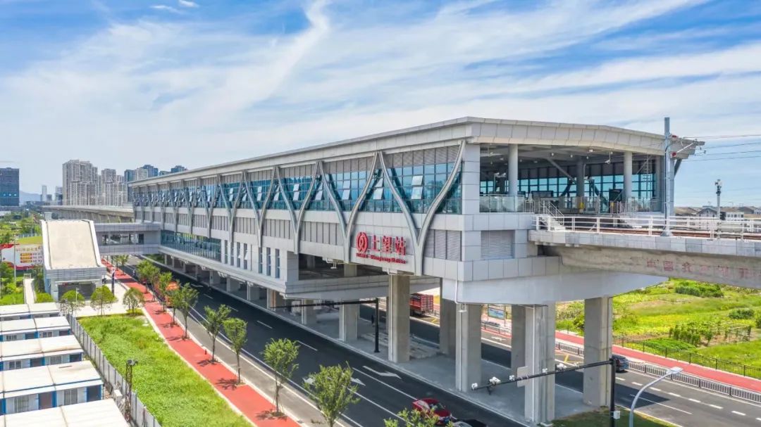 轨道交通S2线正式载客运营!8小时客流超12万人(图3) 3-230R916250c16.jpg