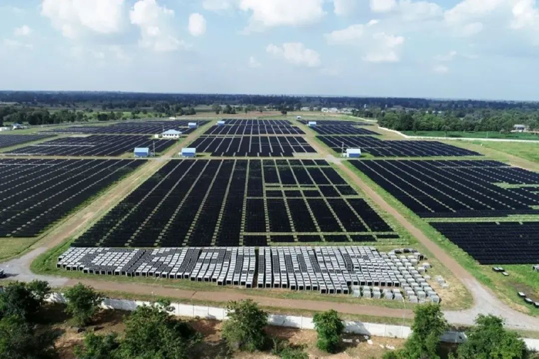 曼谷太阳能地铁来啦!12%的电力来自于太阳能!(图1) 3-230ZQ6430N21.jpg