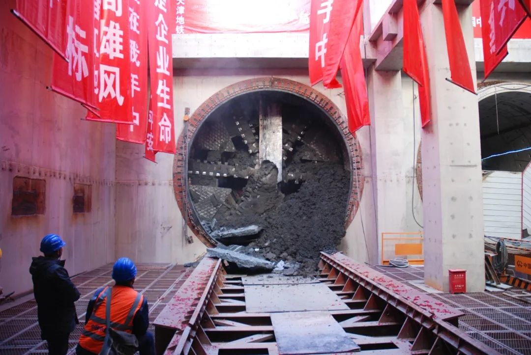 盾构机刀盘破除洞门 盾构机刀盘破除洞门