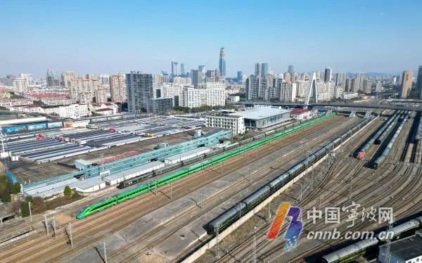 甬金铁路首次迎来复兴号试跑(图1) 3-2312220910062Y.jpg