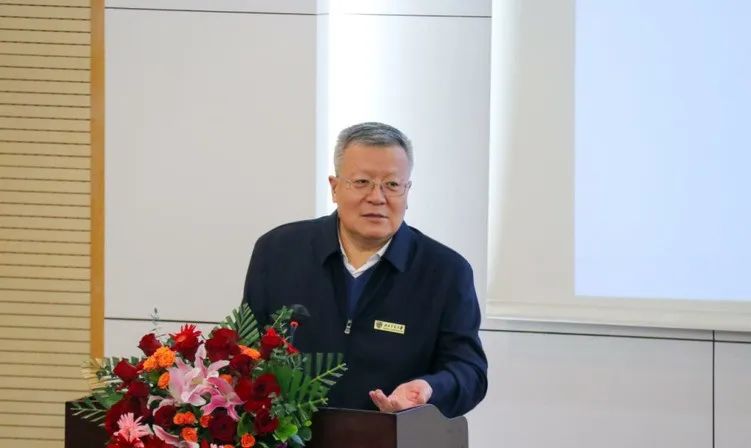 通报！铁路系统2人被查！(图1)