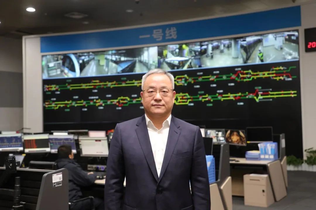 聚焦两会 佘才高:建议提升城市轨道交通安全防范能力(图1) 3-2403050SJb43.jpg