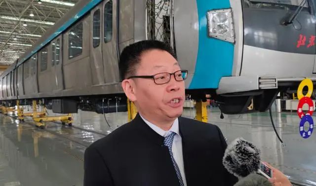3-2403200U244420.jpg