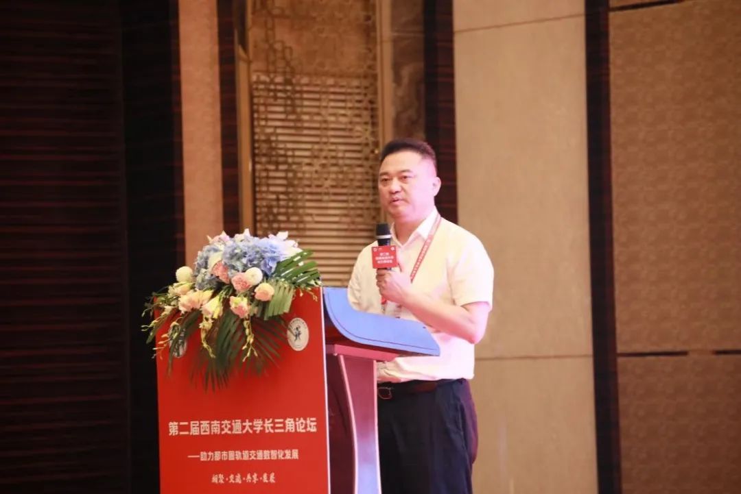 ▲黄昌富做分享介绍