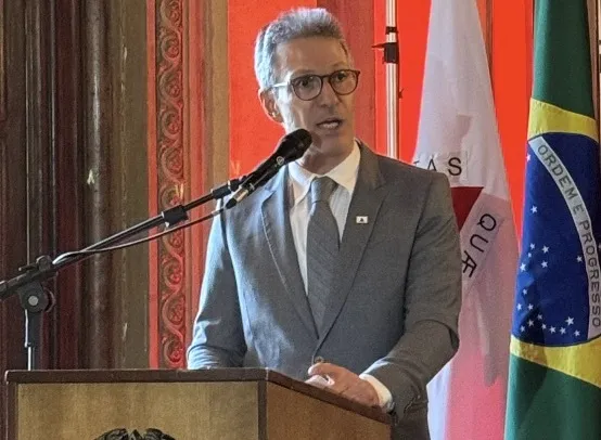 中车出口巴西第四大城市24列地铁列车项目正式完成签约(图2)