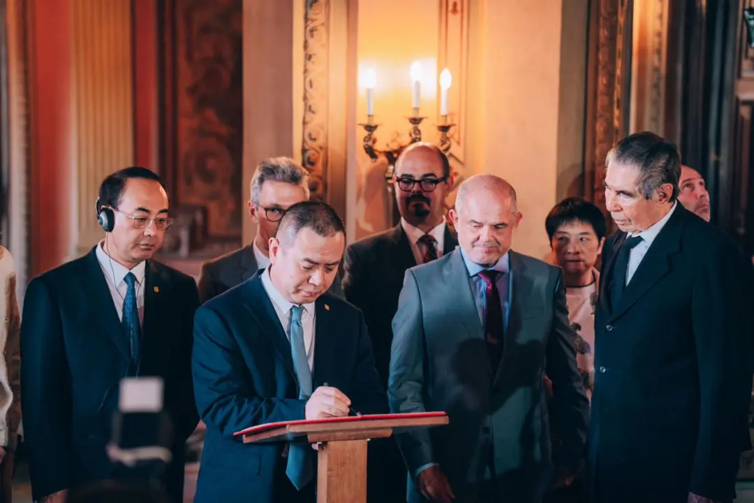 中车出口巴西第四大城市24列地铁列车项目正式完成签约(图4)