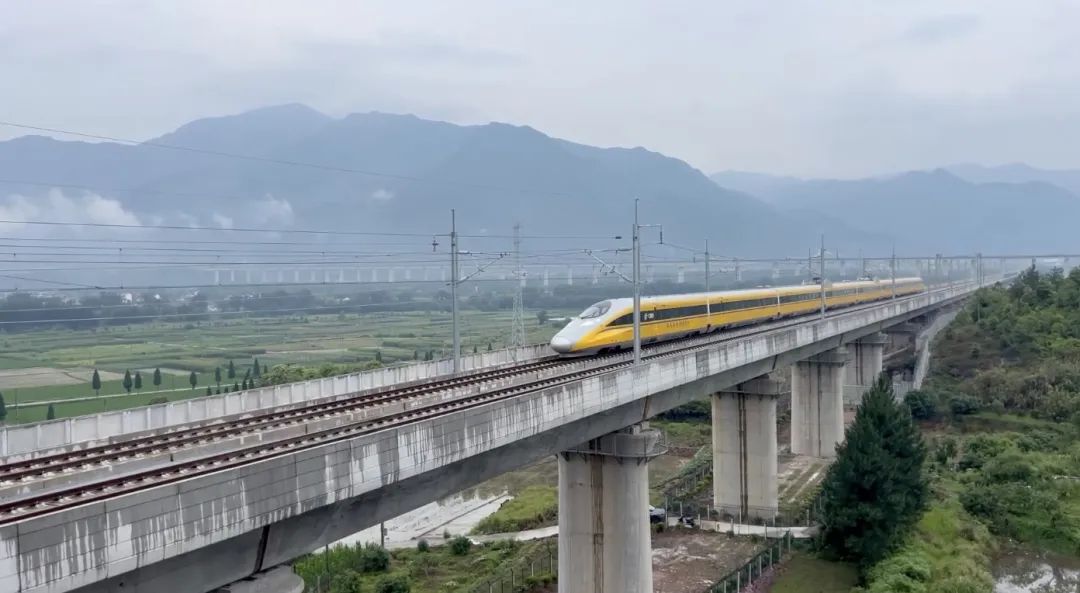 时速385公里!杭温高铁传来最新消息(图1) 3-24060F91G9607.jpg