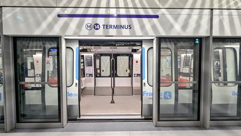 奥运前夕 巴黎首条「超级地铁」上线!(图4) 3-24062QK40X20.jpg