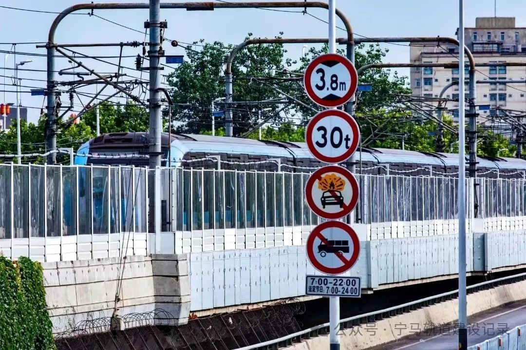 地铁列车也需要“数据线”？探索推动地铁列车开行的“神秘原力”(图1)