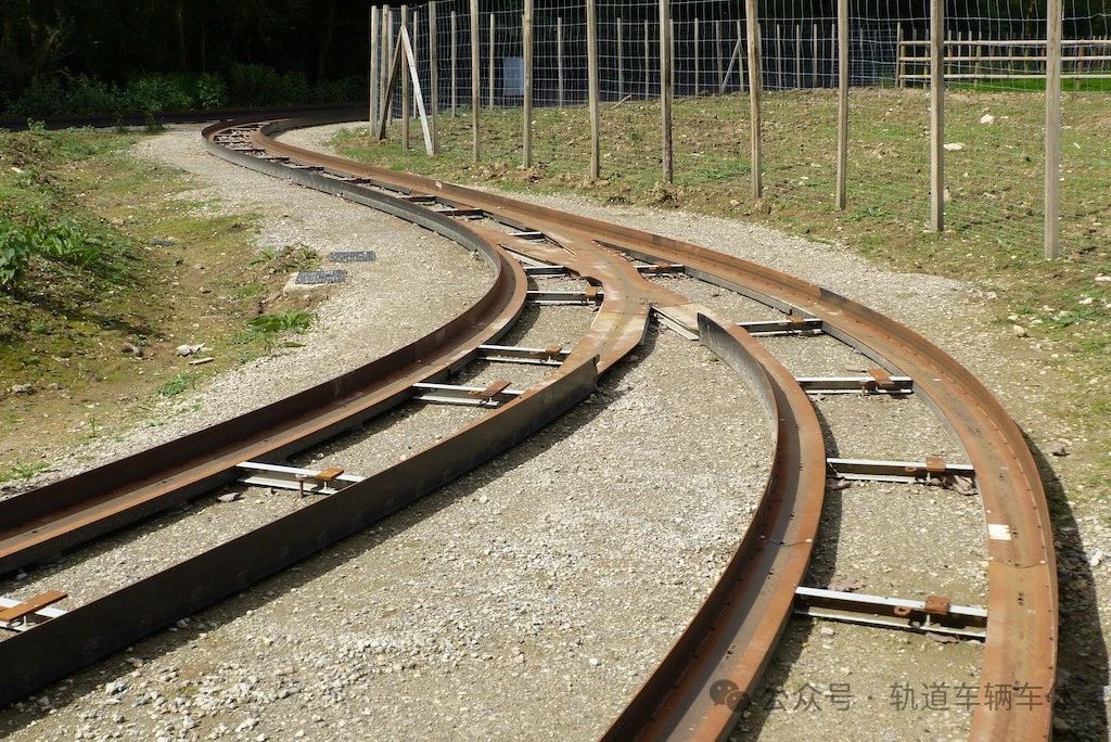 Urbanloop新型胶囊交通系统:产品开发过程及装配现场(图3) 3-240R10U310453.jpg