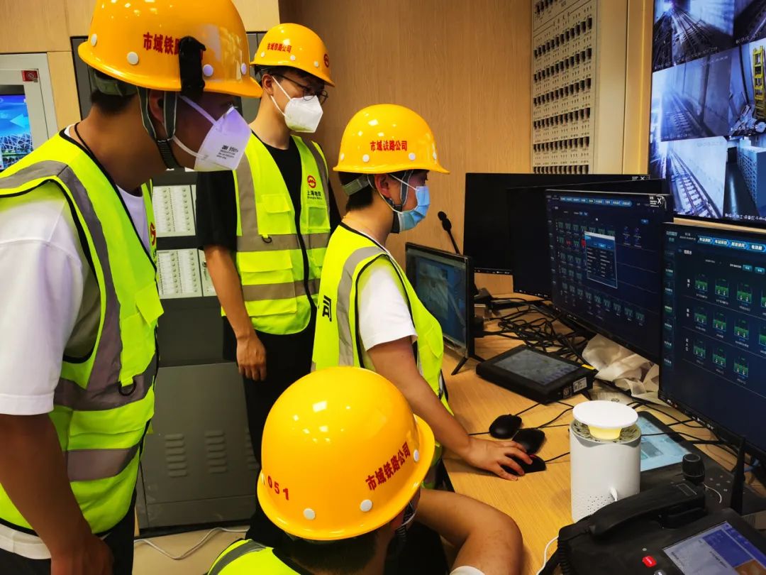 上海机场联络线联调联试加速冲刺,试运行在即(图3) 3-240RF94352P6.jpeg