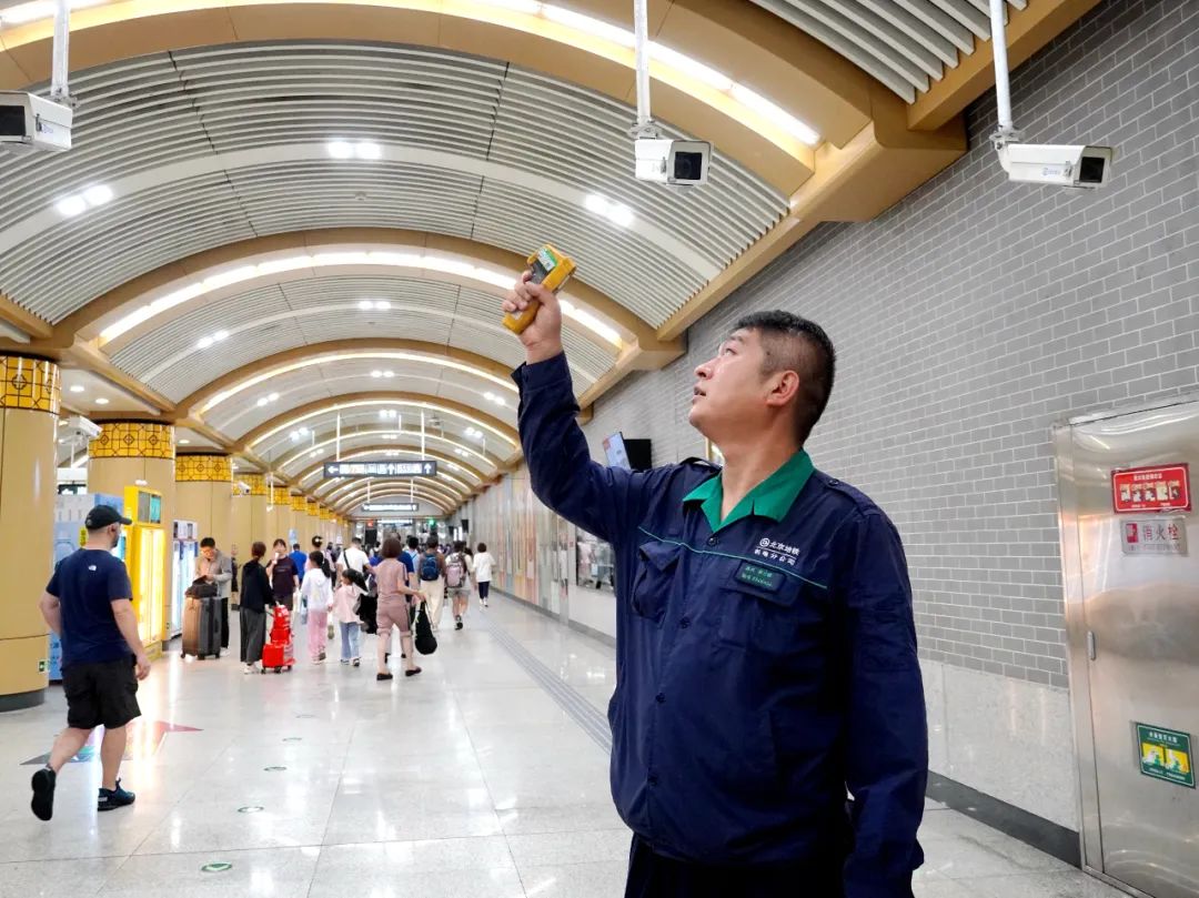 3-240RG40046417.jpeg 3-240RG40046417.jpeg