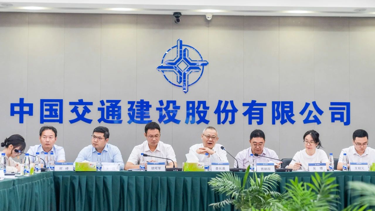 8国30余名中外记者走进成都轨道交通30号线项目(图2)