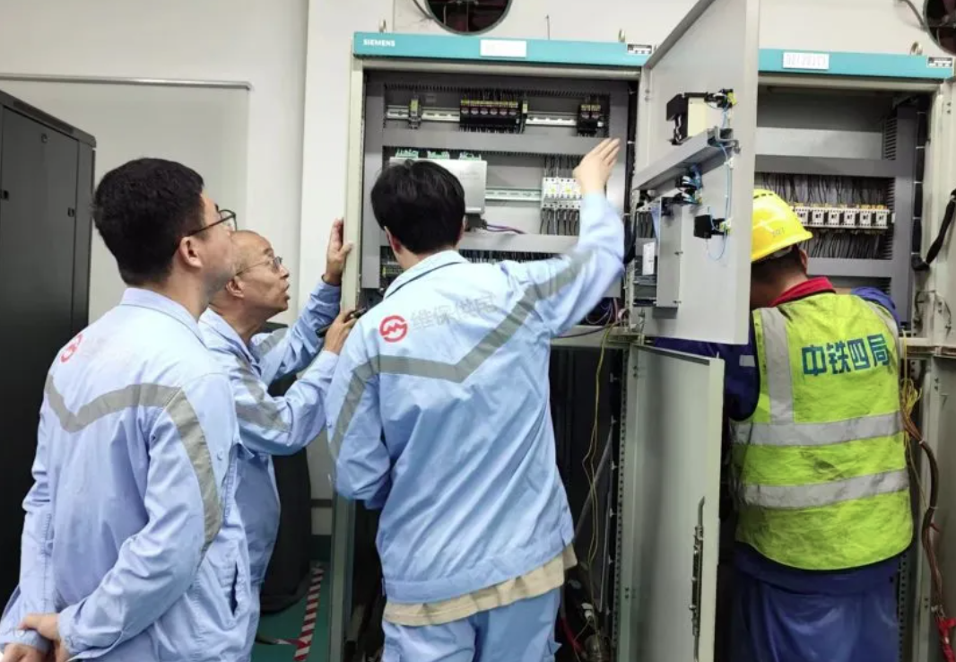 上海轨道交通4号线牵引设备大修改造实现“零差错”(图1) 3-240929135HK45.png