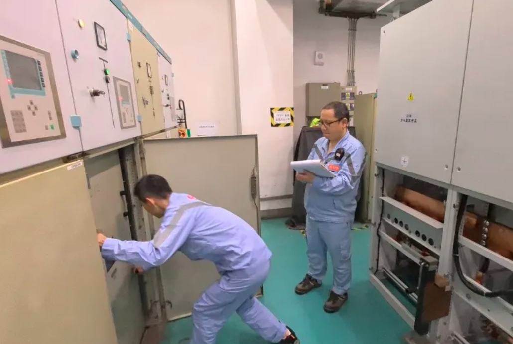 上海轨道交通4号线牵引设备大修改造实现“零差错”(图2) 3-240929135JA07.png