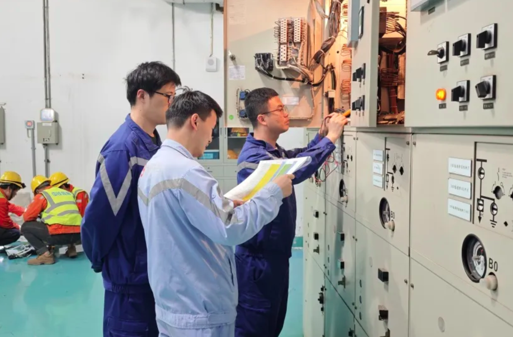 上海轨道交通4号线牵引设备大修改造实现“零差错”(图4) 3-24092914041JC.png