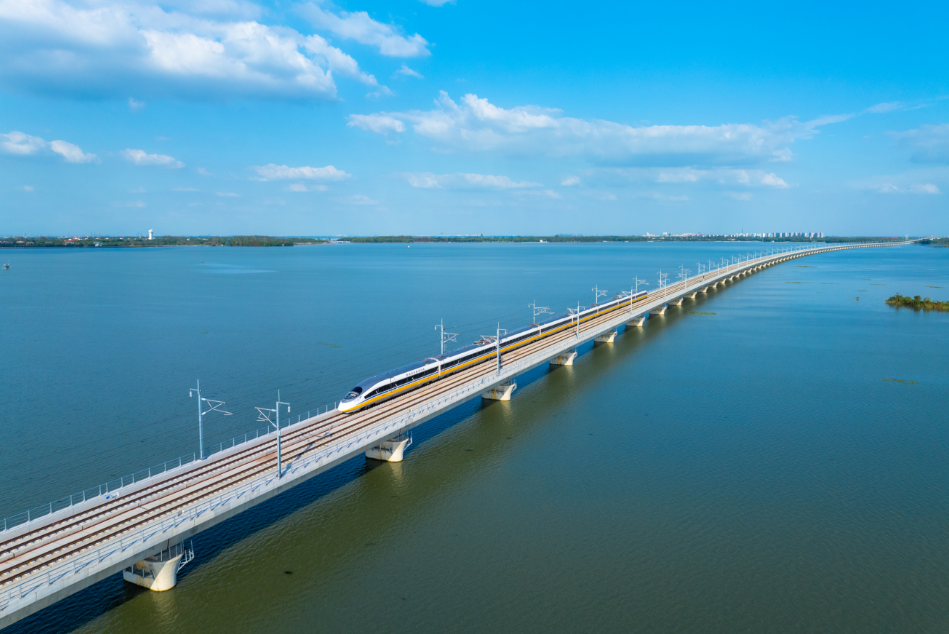 385公里!沪苏湖高铁联调联试跑出最高试验时速(图1) 3-2409300S534201.png