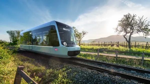 100公里续航+100km/h高速,法国轻量级新型动车组来了!(图1) 3-2410140S403B2.jpeg