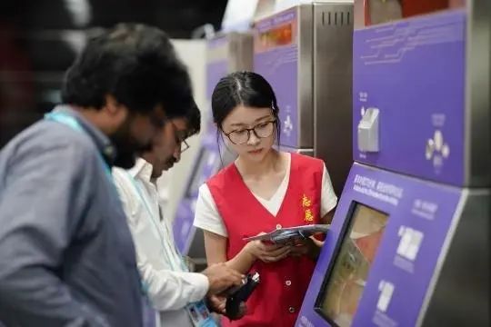 3-24110FS945L2.jpeg 3-24110FS945L2.jpeg