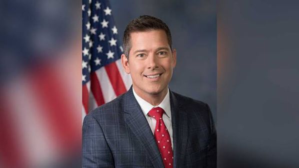 无行业经验!该主持人被提名下一任美国交通部部长(图1) 3-2411220T924K7.jpg