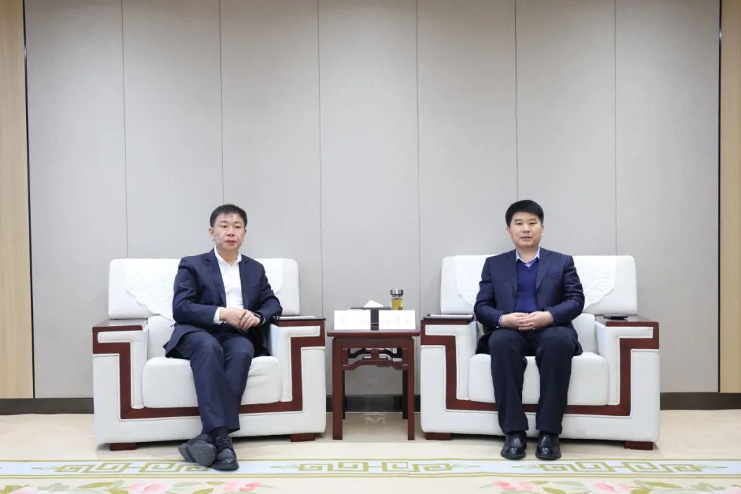 交通银行山东省分行到济南轨道交通调研(图1) 3-2412130TT2308.jpg