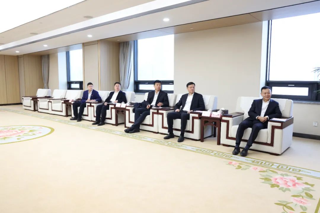 交通银行山东省分行到济南轨道交通调研(图3) 3-2412130TZ5158.jpg